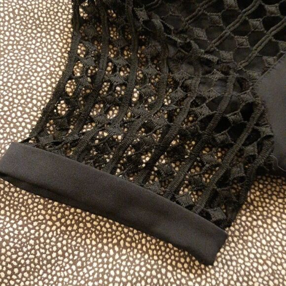 Moral Fiber, blouse,  quarter zip back. Medium - Picture 4 of 12